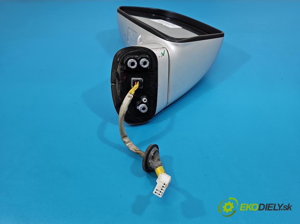 Kia Carens III  2006-2013 2.0 crdi 140 HP manual 103 kW 1991 cm3 5- zrkadlo ľavé  (Kľučka dverí ostatné)