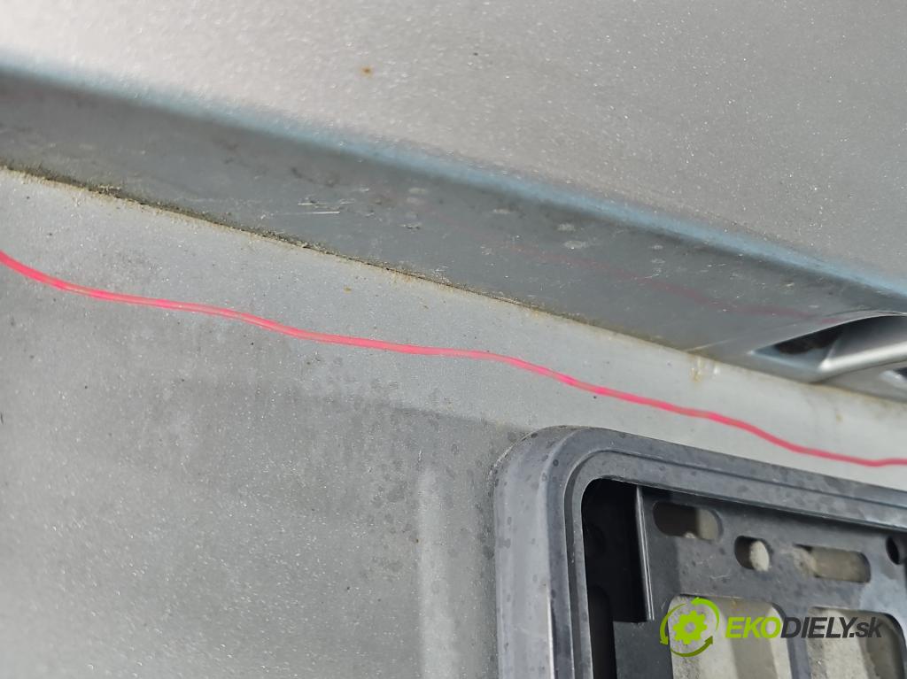 Kia Carens III  2006-2013 2.0 crdi 140 HP manual 103 kW 1991 cm3 5- zadna kufor  (Kapota zadná (kufor))