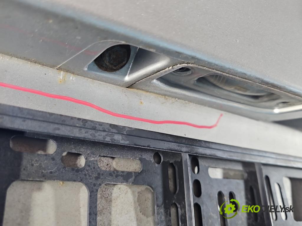 Kia Carens III  2006-2013 2.0 crdi 140 HP manual 103 kW 1991 cm3 5- zadna kufor  (Kapota zadná (kufor))