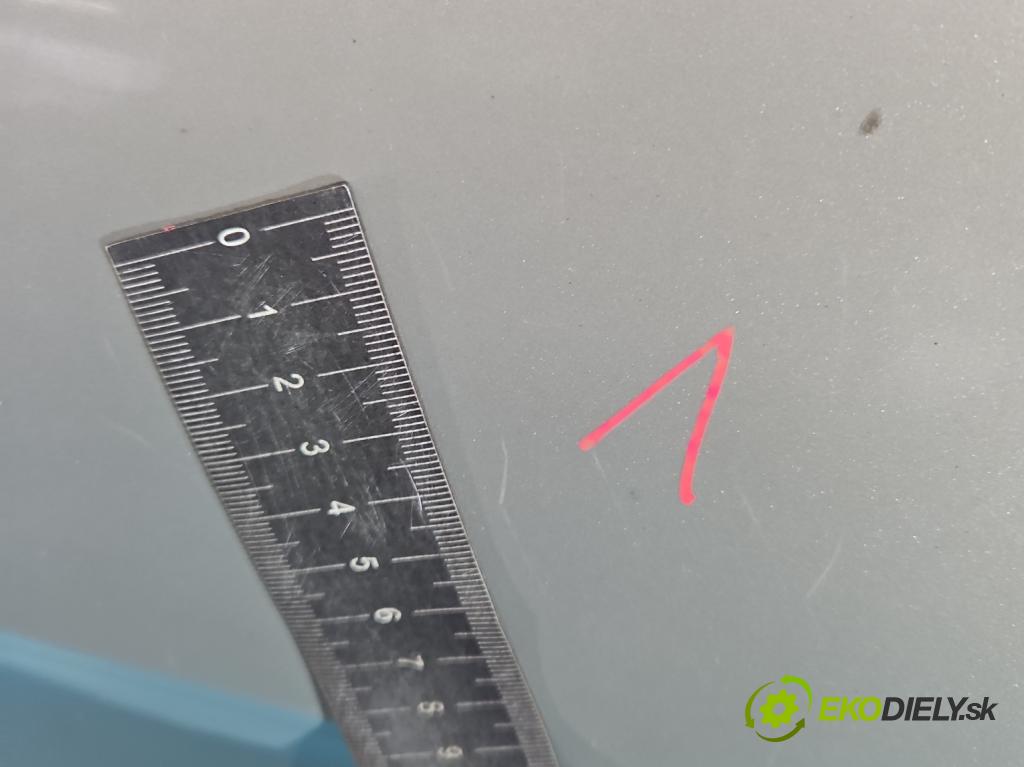 Citroen Xsara Picasso 1.6 16V 109 hp manual 80 kW 1587 cm3 5- dveře přední pravé  (Klika dveří ostatní)