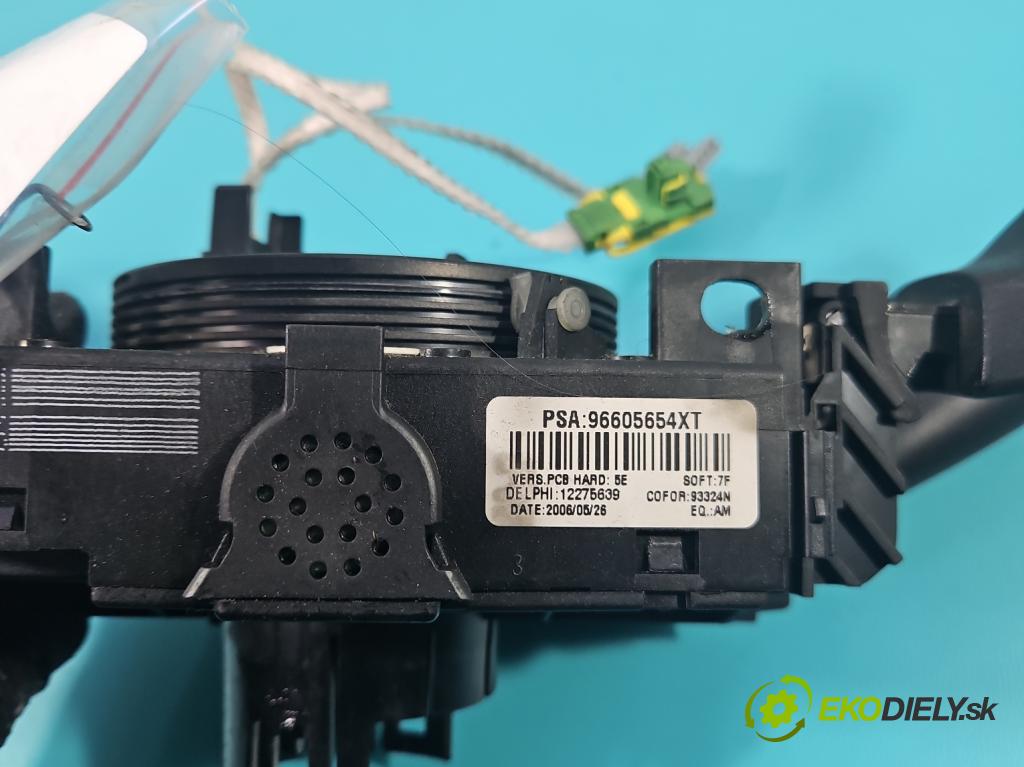 Citroen Xsara Picasso 1.6 16V 109 HP manual 80 kW 1587 cm3 5- prepínač komplex: 96605654XT (Prepínacie páčky pod volantom)