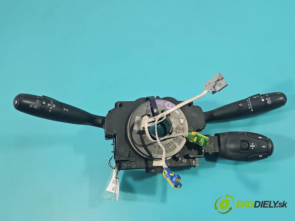 Citroen Xsara Picasso 1.6 16V 109 HP manual 80 kW 1587 cm3 5- prepínač komplex: 96605654XT (Prepínacie páčky pod volantom)