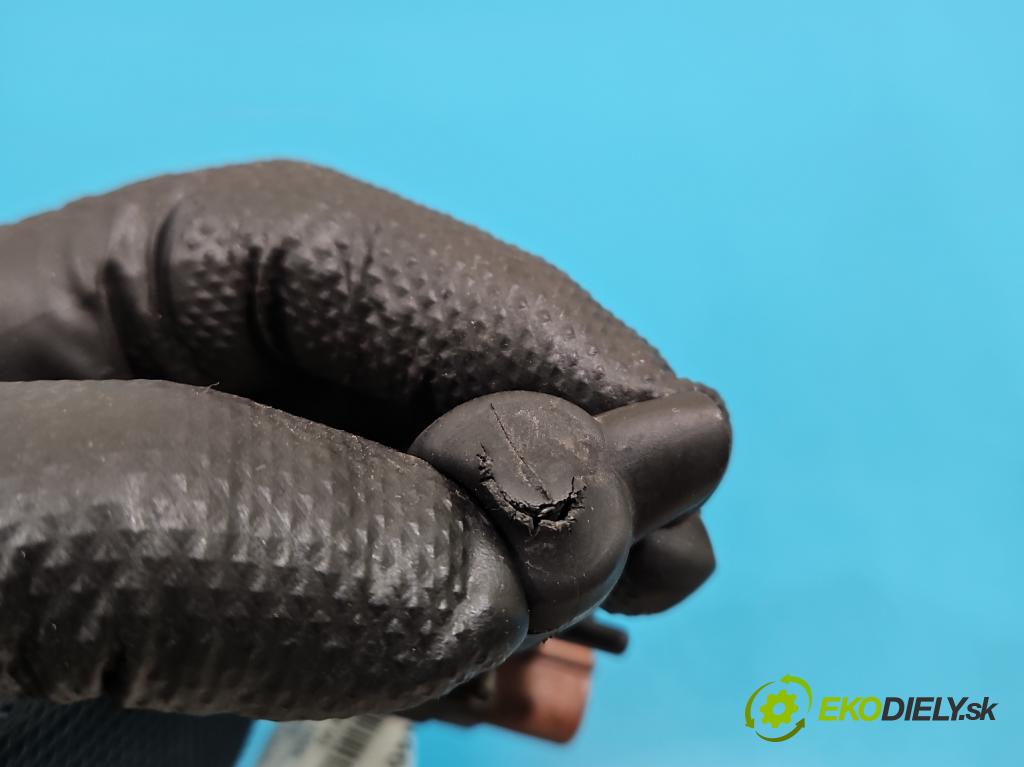 Toyota Rav4 II 2000-2005 2.0 D4D 1CD 133 HP manual 98 kW 1995 cm3 5- ventil podtlaku 25860-27010 (Ventil)