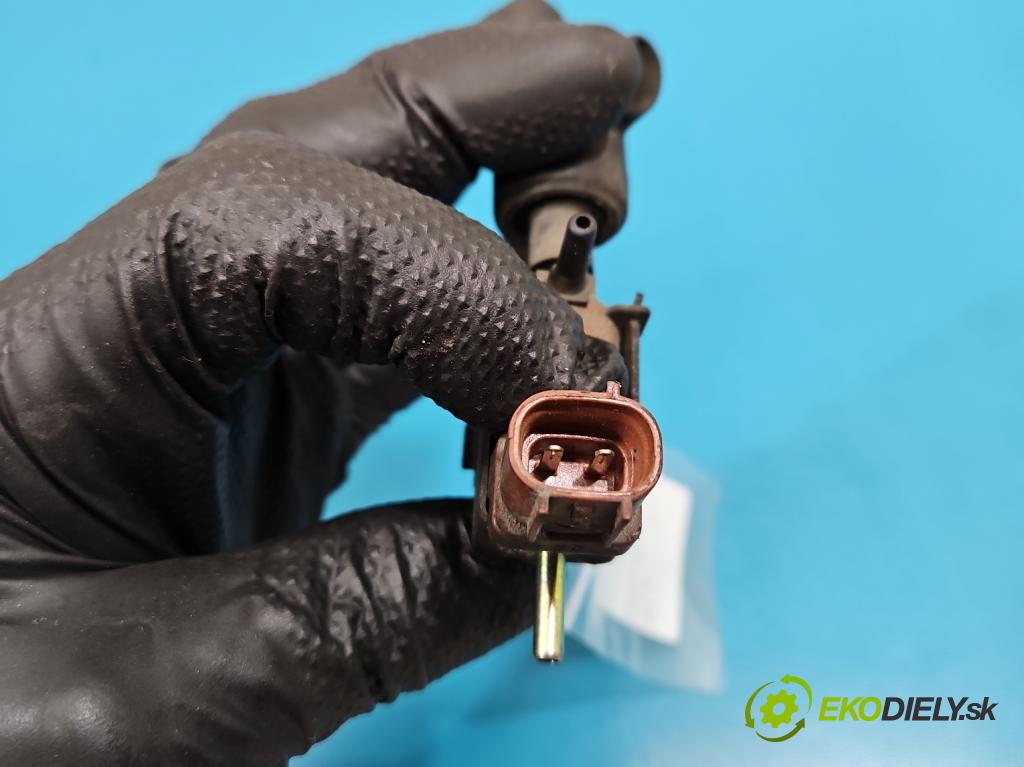 Toyota Rav4 II 2000-2005 2.0 D4D 1CD 133 HP manual 98 kW 1995 cm3 5- ventil podtlaku 25860-27010 (Ventil)