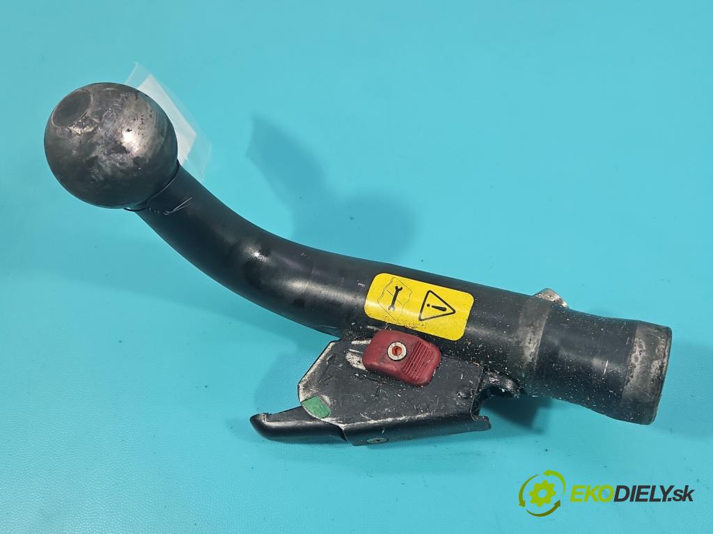 Opel Corsa C 2000-2006 1.0 12V 60 HP automatic 44 kW 998 cm3 5- Hák: vlečení: (Ťažné zariadenie)