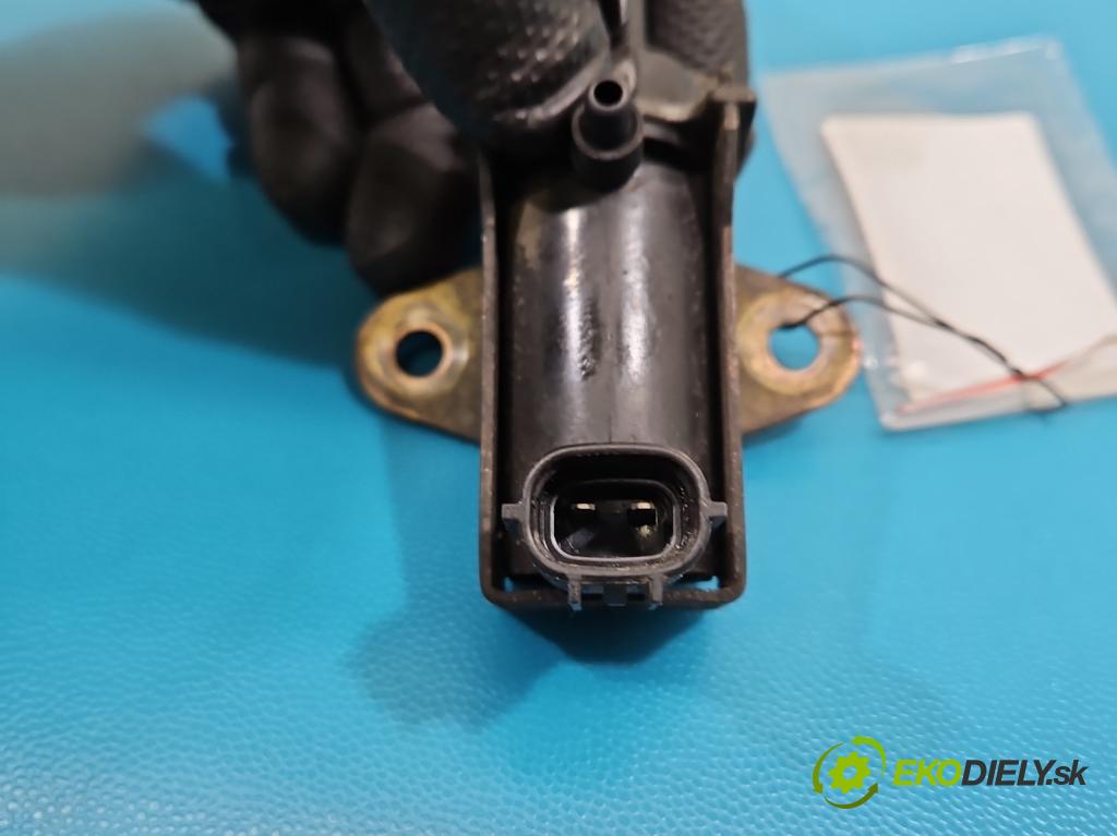 Toyota Rav4 II 2000-2005 2.0 D4D 1CD 133 HP manual 98 kW 1995 cm3 5- ventil podtlaku 25819-27040 (Ventil)