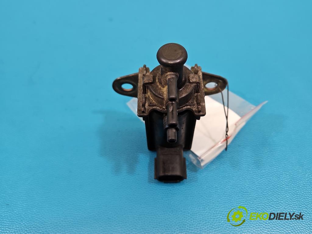 Toyota Rav4 II 2000-2005 2.0 D4D 1CD 133 HP manual 98 kW 1995 cm3 5- ventil podtlaku 25819-27040 (Ventil)