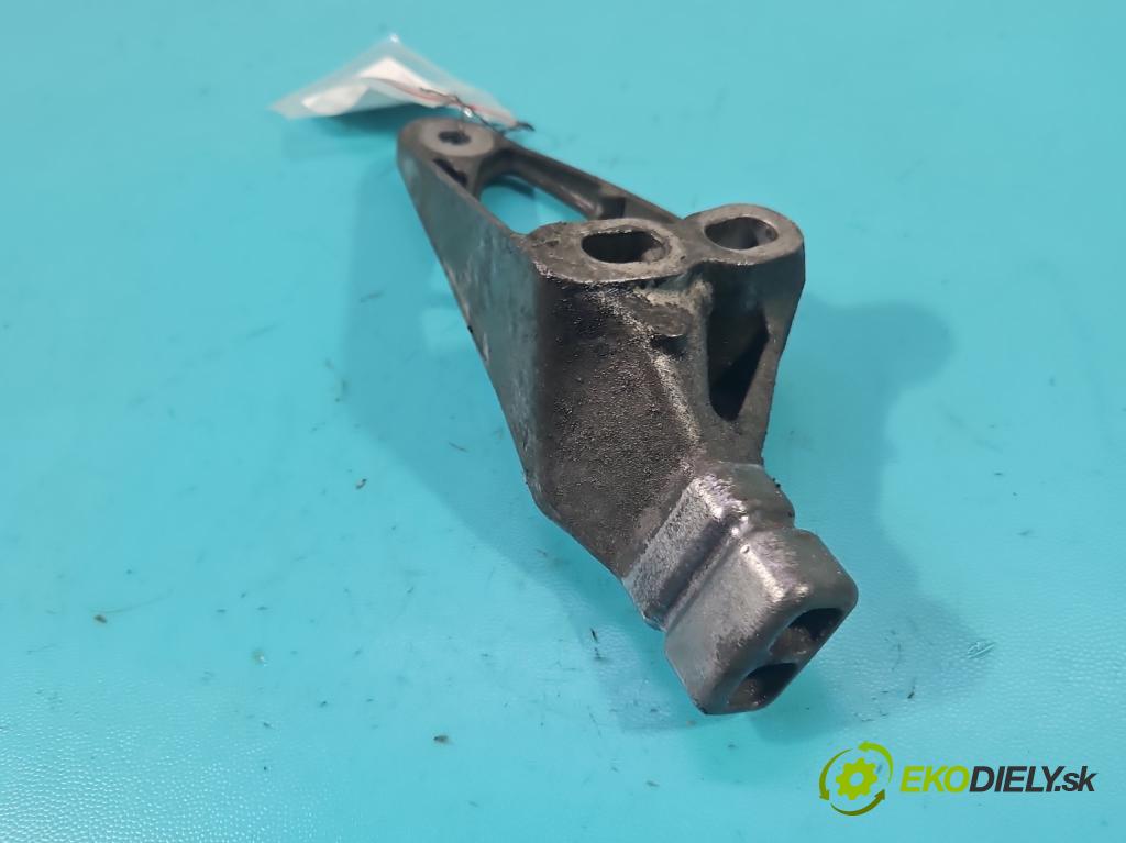 Audi A8 D4 2009-2017 2.0 TFSI 211KM automatic 155 kW 1984 cm3 4- Tlapka: motoru 8K0199343G