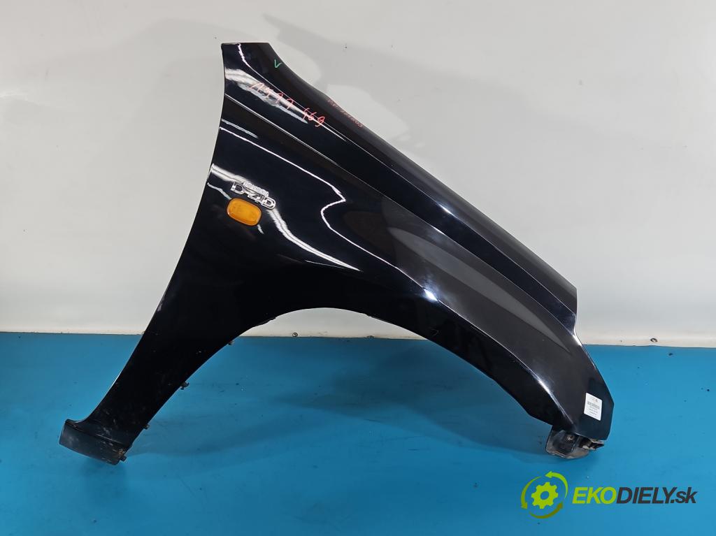 Toyota Rav4 II 2000-2005 2.0 D4D 1CD 133 HP manual 98 kW 1995 cm3 5- blatník predné pravý  (Kľučka dverí ostatné)