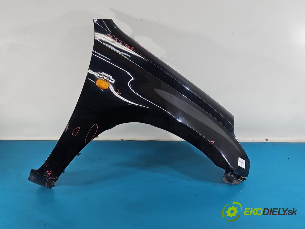 Toyota Rav4 II 2000-2005 2.0 D4D 1CD 133 HP manual 98 kW 1995 cm3 5- blatník predné pravý  (Kľučka dverí ostatné)