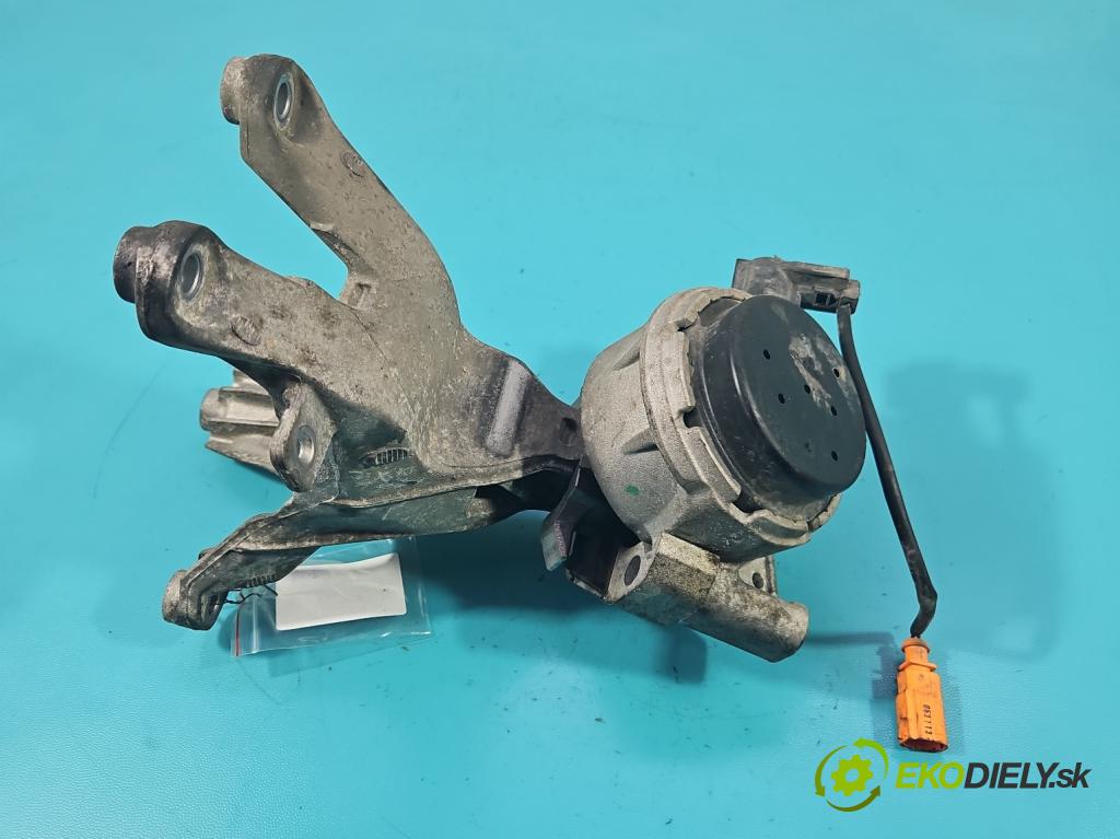 Audi A8 D4 2009-2017 2.0 TFSI 211KM automatic 155 kW 1984 cm3 4- Tlapka: motoru 8K0199308BT