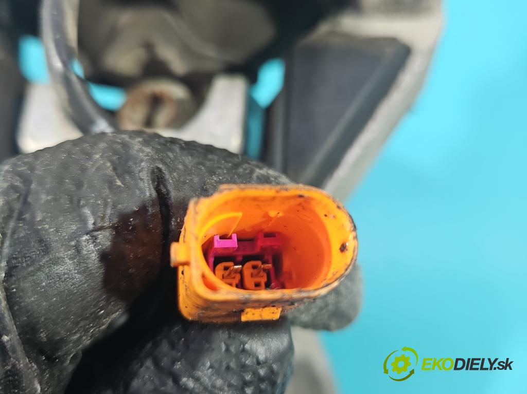 Audi A8 D4 2009-2017 2.0 TFSI 211KM automatic 155 kW 1984 cm3 4- Tlapka: motoru 8K0199308BT