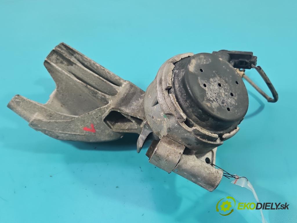 Audi A8 D4 2009-2017 2.0 TFSI 211KM automatic 155 kW 1984 cm3 4- Tlapka: motoru 8K0199307CD