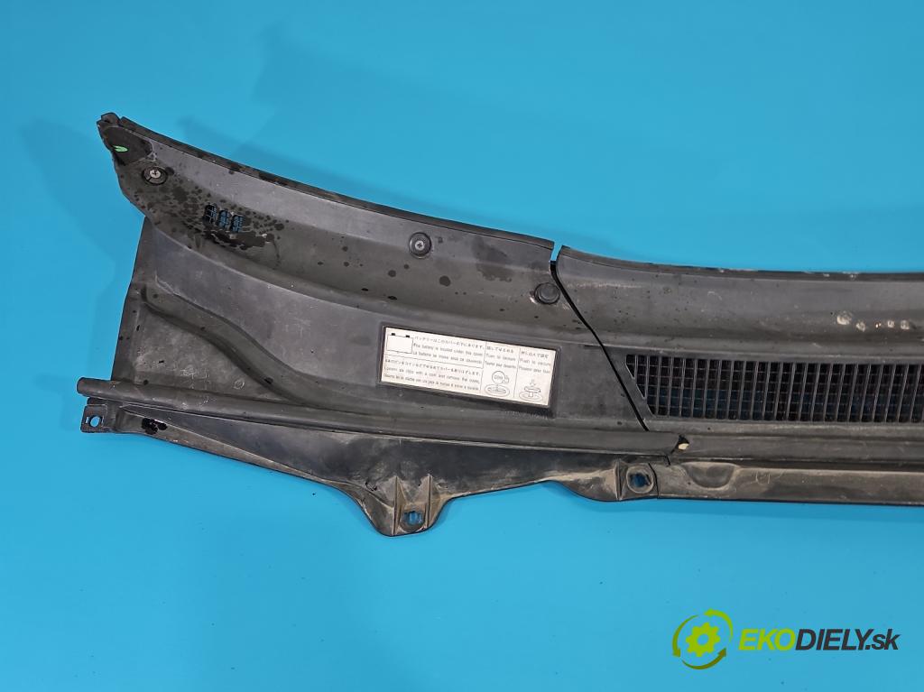 Toyota Rav4 II 2000-2005 2.0 D4D 1CD 133 HP manual 98 kW 1995 cm3 5- torpédo 55709-42020 (Torpédo (plast pod čelným sklom))
