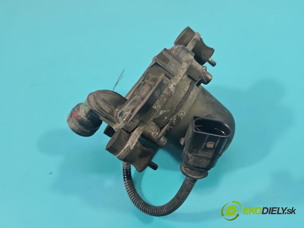 Audi A8 D4 2009-2017 2.0 TFSI 211KM automatic 155 kW 1984 cm3 4- čerpadlo vzduchu sekundární: 07K959253B