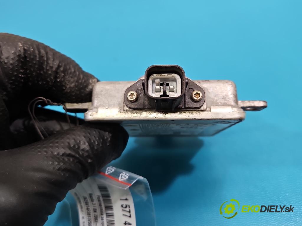 Mazda 3 I BK 2003-2009 2.0 16V 150 hp manual 110 kW 1999 cm3 5- měnič xenon W3T19371 (Řídící jednotka xenonu)