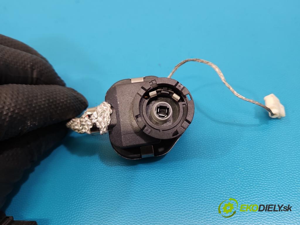 Mazda 3 I BK 2003-2009 2.0 16V 150 HP manual 110 kW 1999 cm3 5- Vlákno: