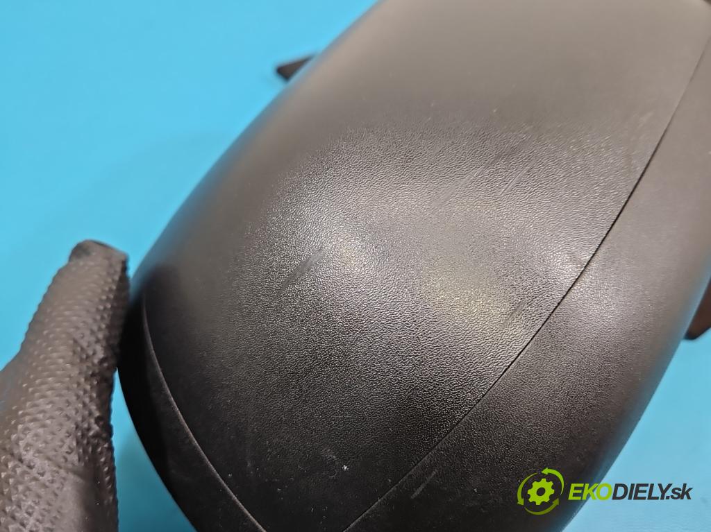 Dacia Dokker 2012- 1.5 dci 95 hp manual 70 kW 1461 cm3 5- zpětné zrcátko pravé  (Klika dveří ostatní)