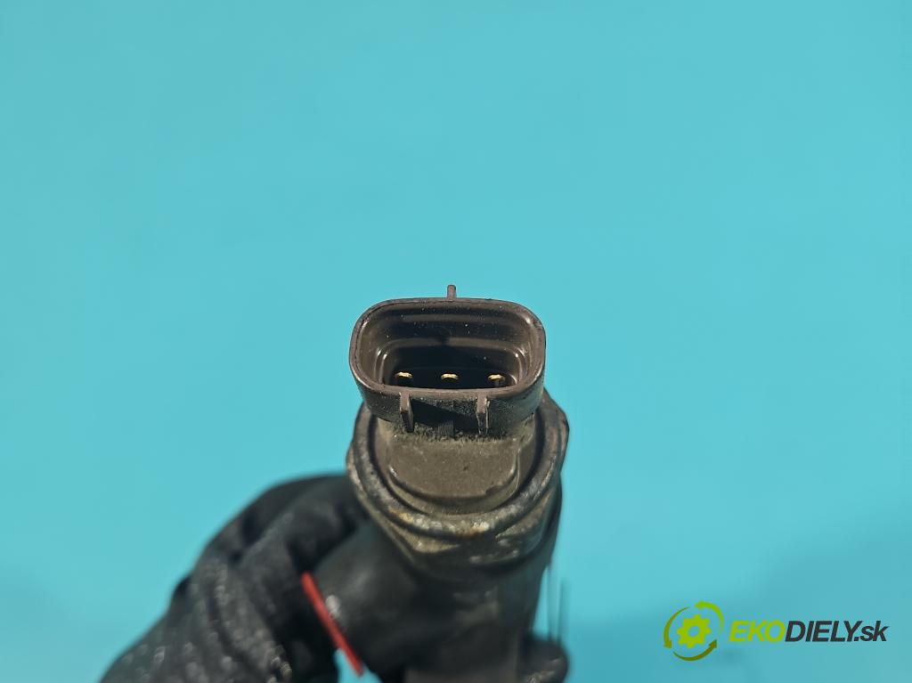 Toyota Rav4 II 2000-2005 2.0 D4D 1CD 133 hp manual 98 kW 1995 cm3 5- lišta vstřikovací 89458-12020 (Vstřikovací lišta)