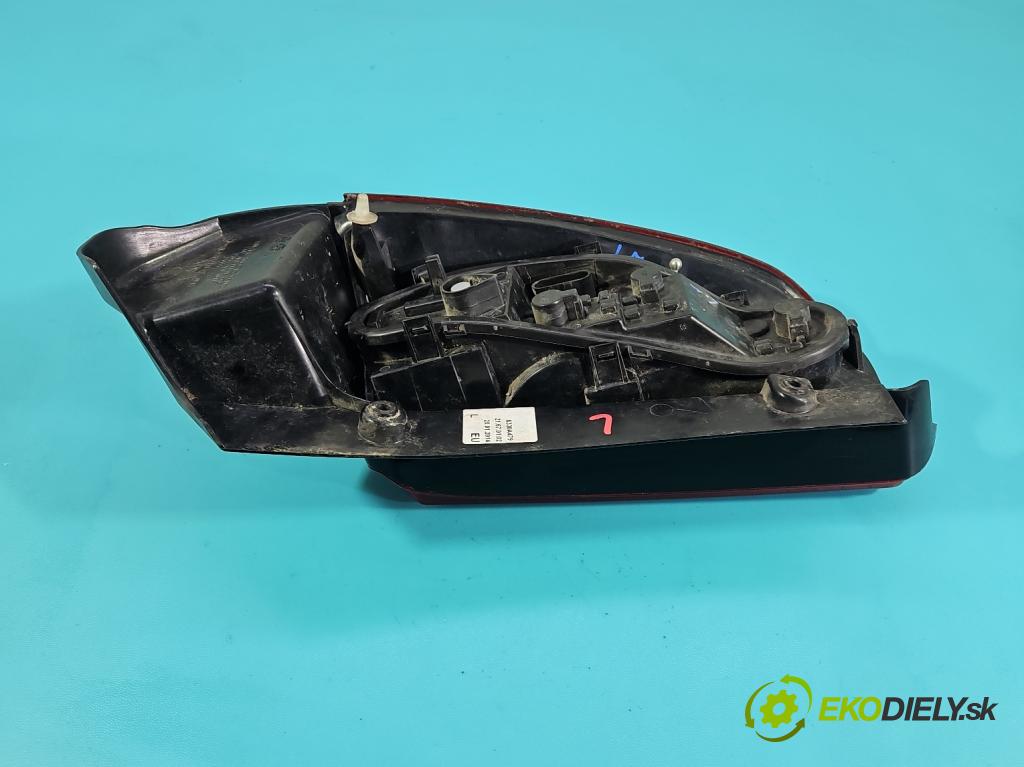 Mitsubishi Colt Z30 VI 2004-2012 1.3 16V 95 HP manual 70 kW 1332 cm3 5- svetlo / reflektor zadné ľavé 8330A479 (Kľučka dverí ostatné)