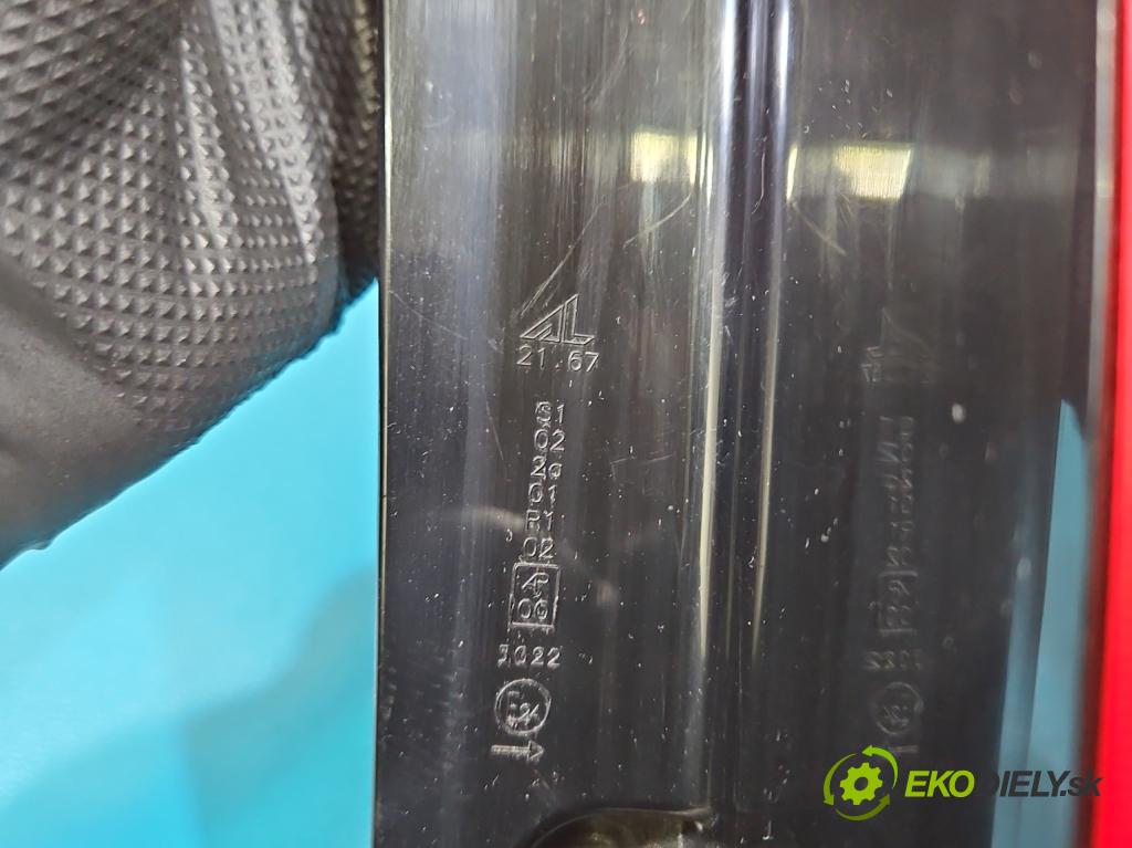 Mitsubishi Colt Z30 VI 2004-2012 1.3 16V 95 HP manual 70 kW 1332 cm3 5- svetlo / reflektor zadné pravé  (Kľučka dverí ostatné)