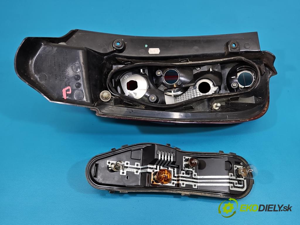 Mitsubishi Colt Z30 VI 2004-2012 1.3 16V 95 HP manual 70 kW 1332 cm3 5- svetlo / reflektor zadné pravé  (Kľučka dverí ostatné)