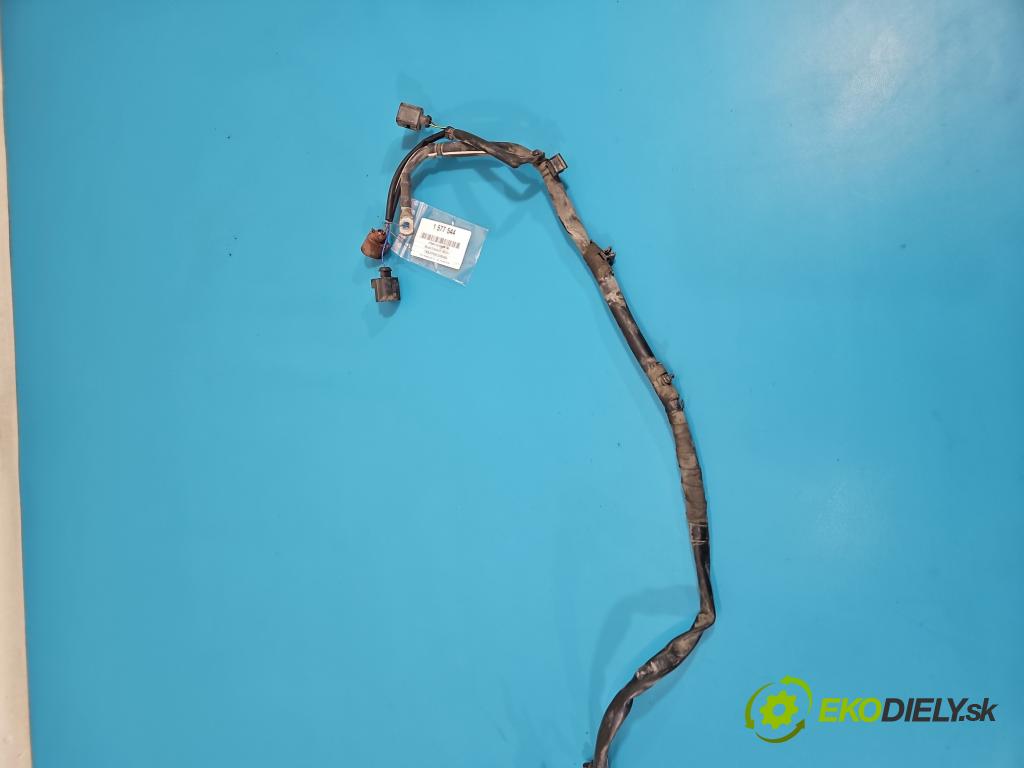 Skoda Octavia III 2013- 1.5 TSI 150 HP manual 110 kW 1498 cm3 5- Zväzok: ostatné 5Q0971230LP