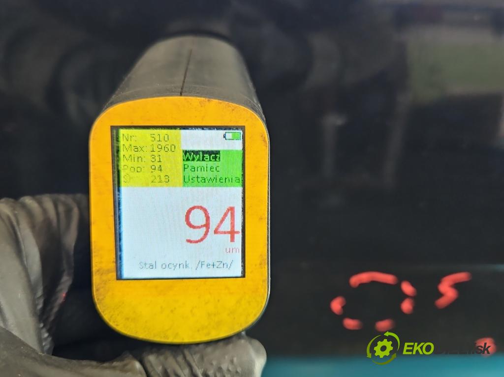 Jaguar F-Pace 16- 2.0d 241KM automatic 177 kW 1999 cm3 5- dveře přední pravé  (Klika dveří ostatní)