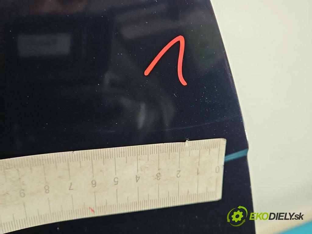 Jaguar F-Pace 16- 2.0d 241KM automatic 177 kW 1999 cm3 5- dveře přední pravé  (Klika dveří ostatní)