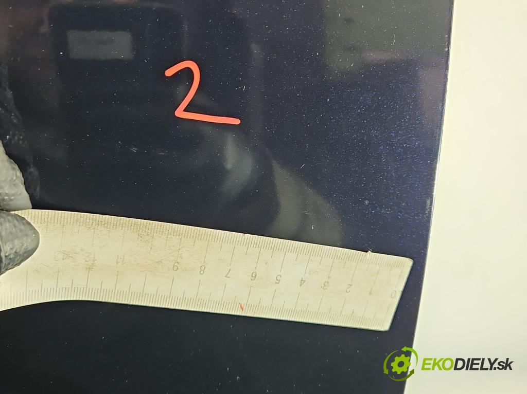 Jaguar F-Pace 16- 2.0d 241KM automatic 177 kW 1999 cm3 5- dveře přední pravé  (Klika dveří ostatní)