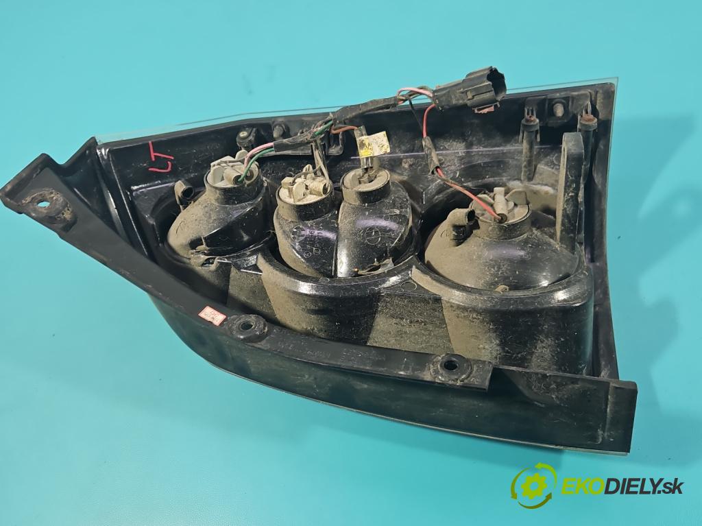 Hyundai Tucson I 2004-2009 2.0 16V XD20: 141 HP  104 kW 1975 cm3 5- svetlo / reflektor zadné ľavé  (Kľučka dverí ostatné)