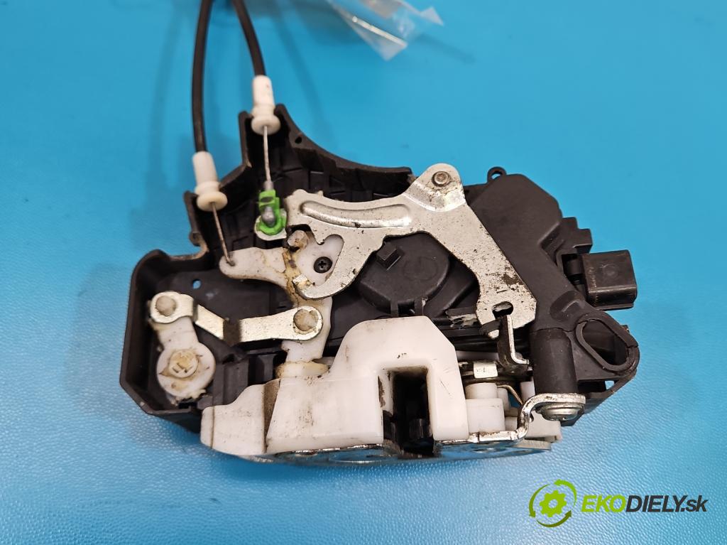 Mitsubishi Colt Z30 VI 2004-2012 1.3 16V 95 HP manual 70 kW 1332 cm3 5- zámok predné ľavý