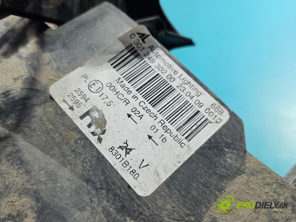 Mitsubishi Colt Z30 VI 2004-2012 1.3 16V 95 HP manual 70 kW 1332 cm3 5- Reflektor: pravý 030124930200 (Svetlo predné pravé)