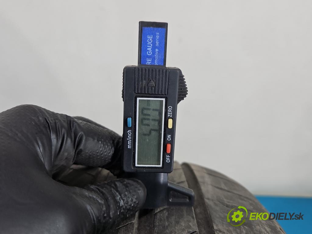 Audi A8 D4 2009-2017 2.0 TFSI 211KM automatic 155 kW 1984 cm3 4- pneumatiky: letní 1Ks