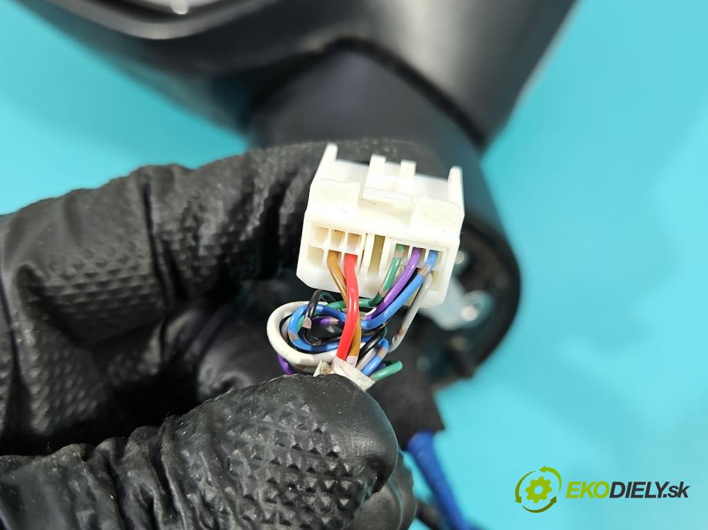 Mitsubishi Eclipse Cross  1.5 T 163 HP manual 120 kW 1499 cm3 5- zrkadlo ľavé  (Kľučka dverí ostatné)