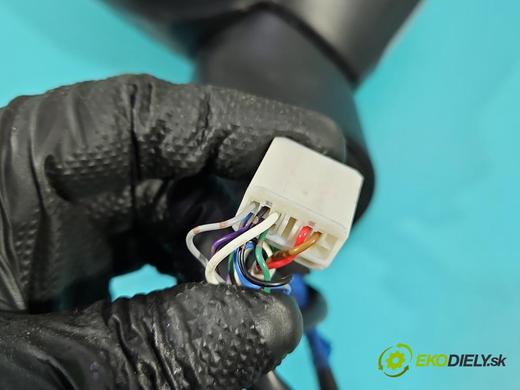 Mitsubishi Eclipse Cross  1.5 T 163 HP manual 120 kW 1499 cm3 5- zrkadlo ľavé  (Kľučka dverí ostatné)