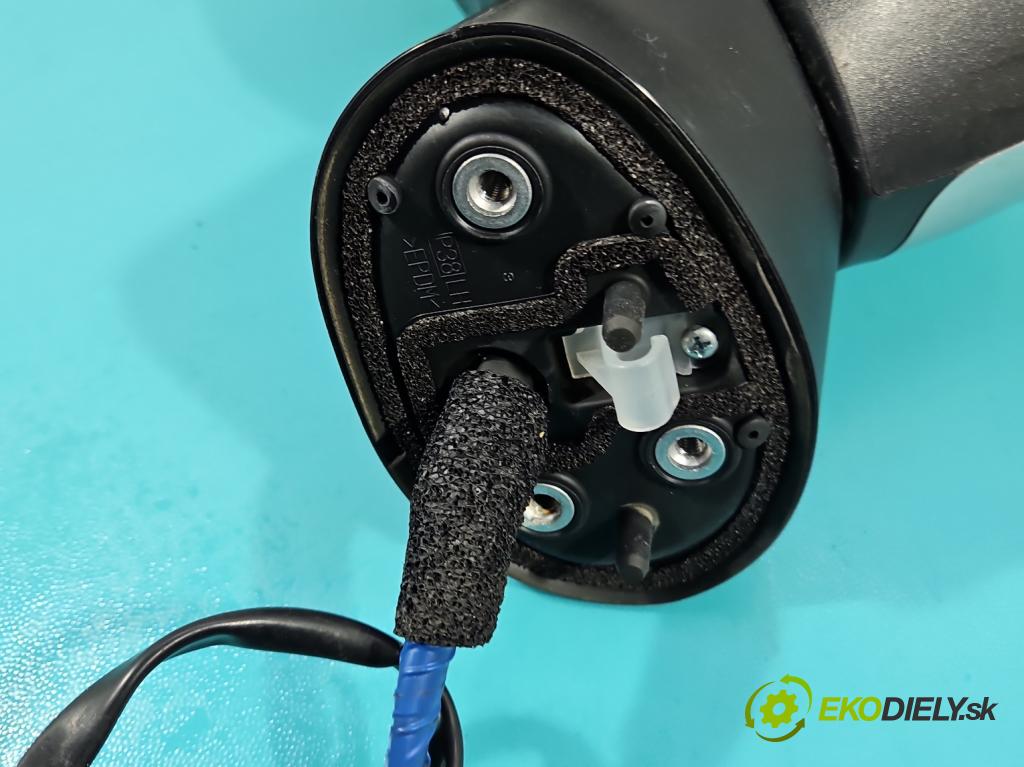 Mitsubishi Eclipse Cross  1.5 T 163 HP manual 120 kW 1499 cm3 5- zrkadlo ľavé  (Kľučka dverí ostatné)