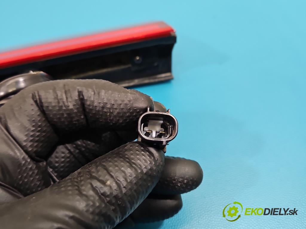 Mitsubishi Eclipse Cross  1.5 T 163 HP manual 120 kW 1499 cm3 5- světlo: stop: 1144-243