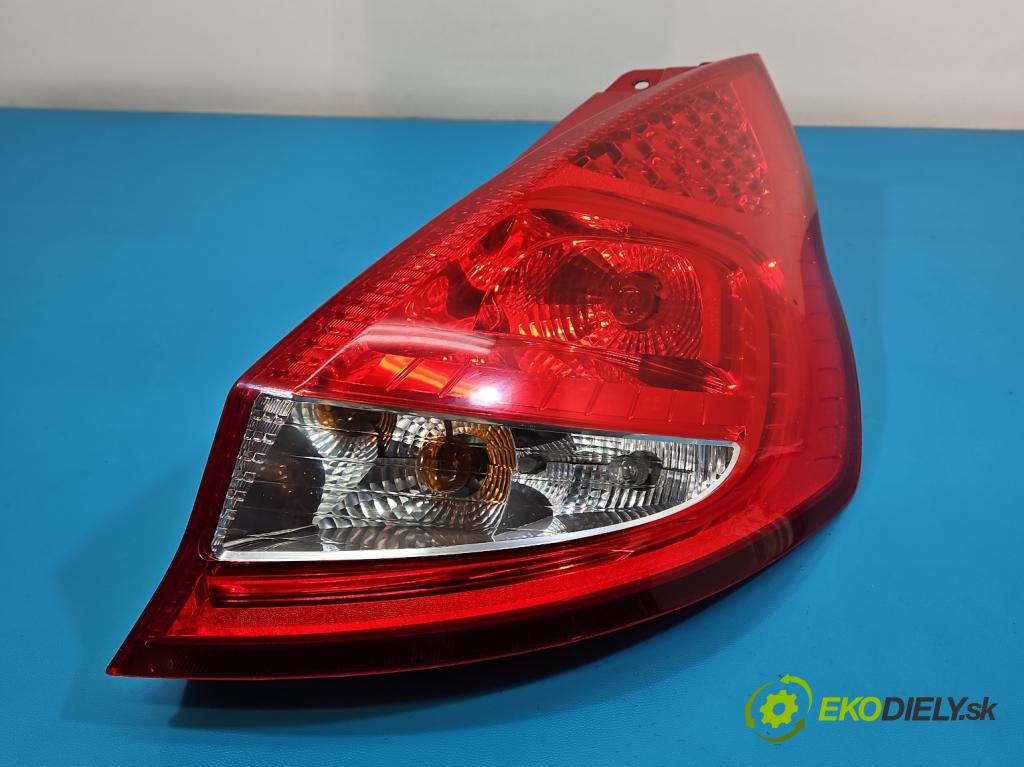 Ford Fiesta Mk7 2008-2017 1.2 16V 82 HP manual 60 kW 1242 cm3 3- svetlo / reflektor zadné pravé 8A61-13404-AC (Kľučka dverí ostatné)