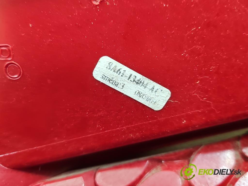 Ford Fiesta Mk7 2008-2017 1.2 16V 82 HP manual 60 kW 1242 cm3 3- svetlo / reflektor zadné pravé 8A61-13404-AC (Kľučka dverí ostatné)