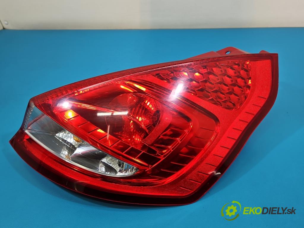 Ford Fiesta Mk7 2008-2017 1.2 16V 82 HP manual 60 kW 1242 cm3 3- svetlo / reflektor zadné pravé 8A61-13404-AC (Kľučka dverí ostatné)
