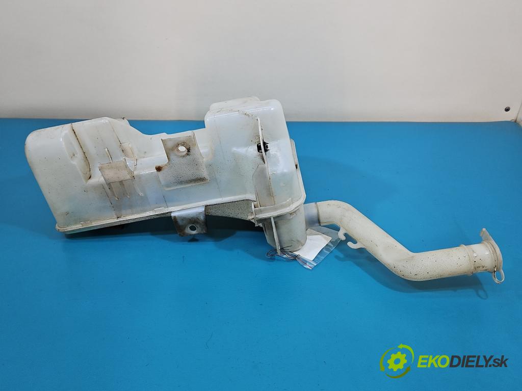 Mitsubishi Colt Z30 VI 2004-2012 1.3 16V 95 HP manual 70 kW 1332 cm3 5- nádržka tekutina: ostrekovačov A4548600060