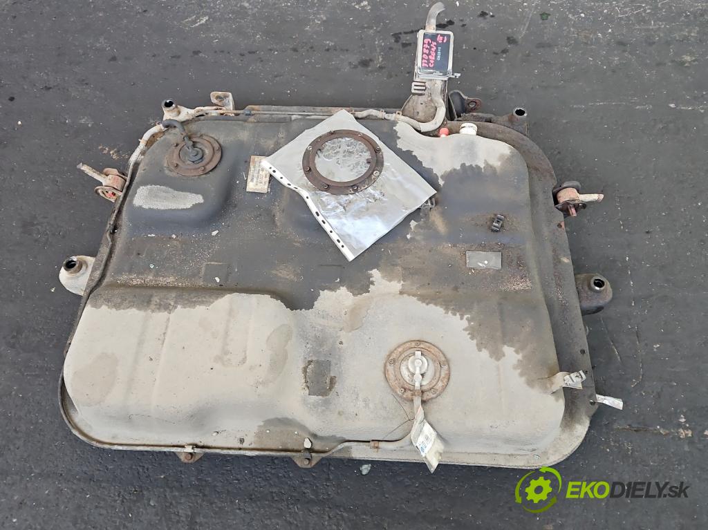 Kia Carens III  2006-2013 2.0 crdi 140 HP manual 103 kW 1991 cm3 5- Nádrž: palivo 31100-1D210 (Palivová nádrž)