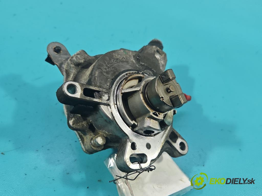 Ford C-Max II 2010-2019 1.0 EcoBoost: 125 HP manual 92 kW 998 cm3 5- čerpadlo rotačný 20130903