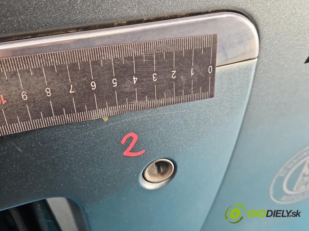 Hyundai Tucson I 2004-2009 2.0 16V XD20: 141 HP  104 kW 1975 cm3 5- zadna kufor  (Kapota zadná (kufor))