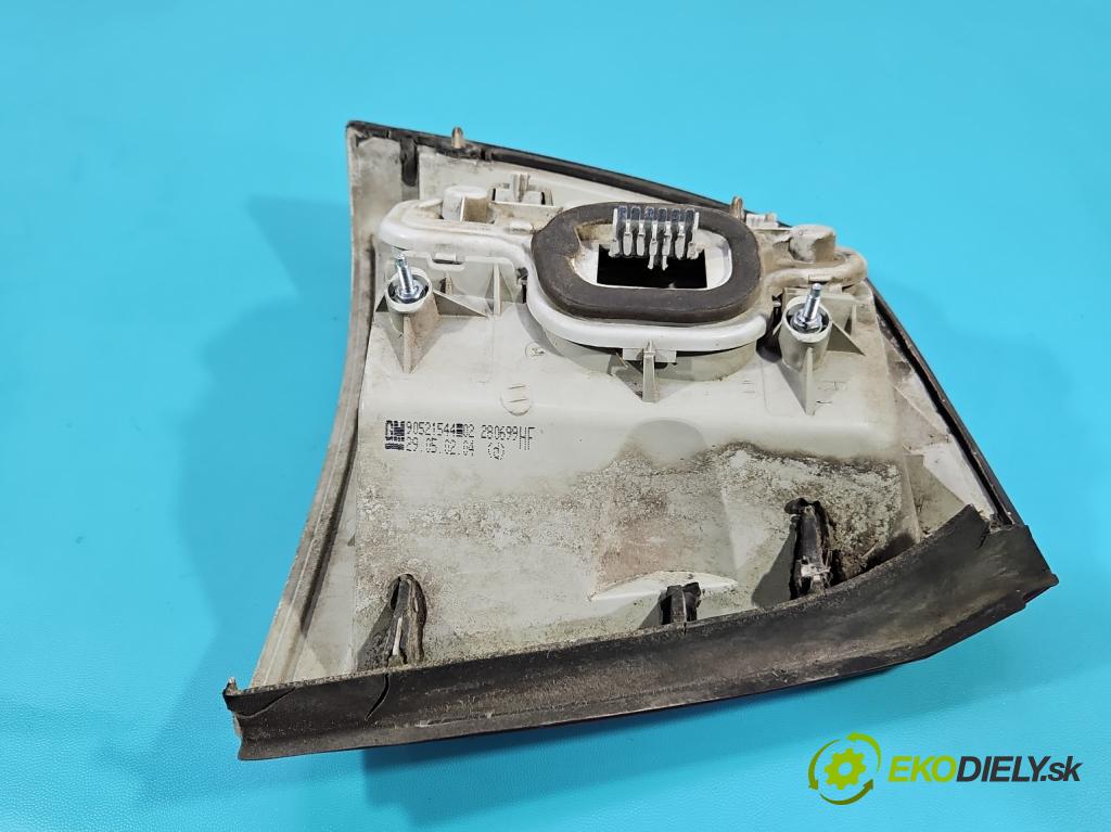 Opel Astra II 1998-2009 1.6 16V 101 HP manual 74 kW 1598 cm3 5- svetlo / reflektor zadné pravé 90521544 (Kľučka dverí ostatné)