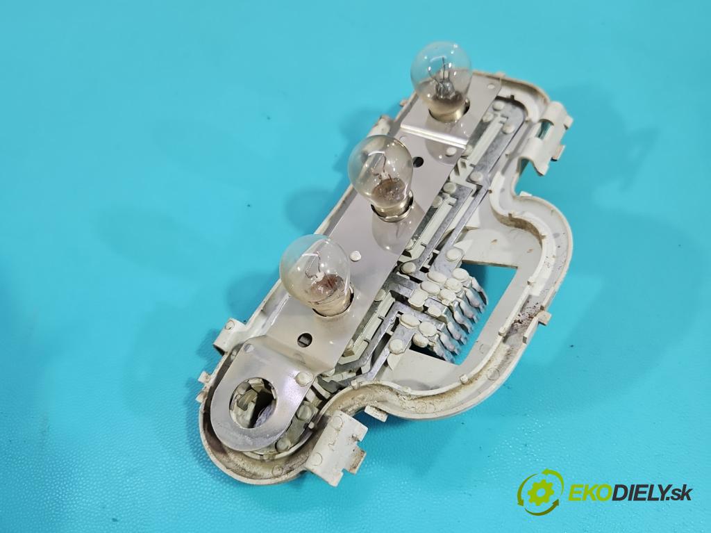 Opel Astra II 1998-2009 1.6 16V 101 HP manual 74 kW 1598 cm3 5- svetlo / reflektor zadné pravé 90521544 (Kľučka dverí ostatné)