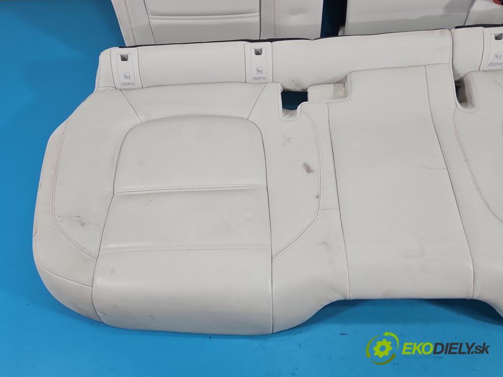 Jaguar F-Pace 16- 2.0d 241KM automatic 177 kW 1999 cm3 5- Pohovka: zadné (Sedadlo)