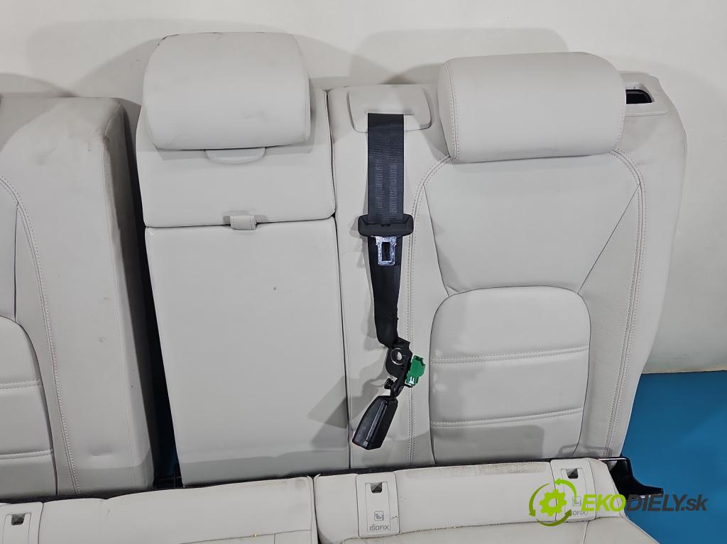 Jaguar F-Pace 16- 2.0d 241KM automatic 177 kW 1999 cm3 5- Pohovka: zadné (Sedadlo)