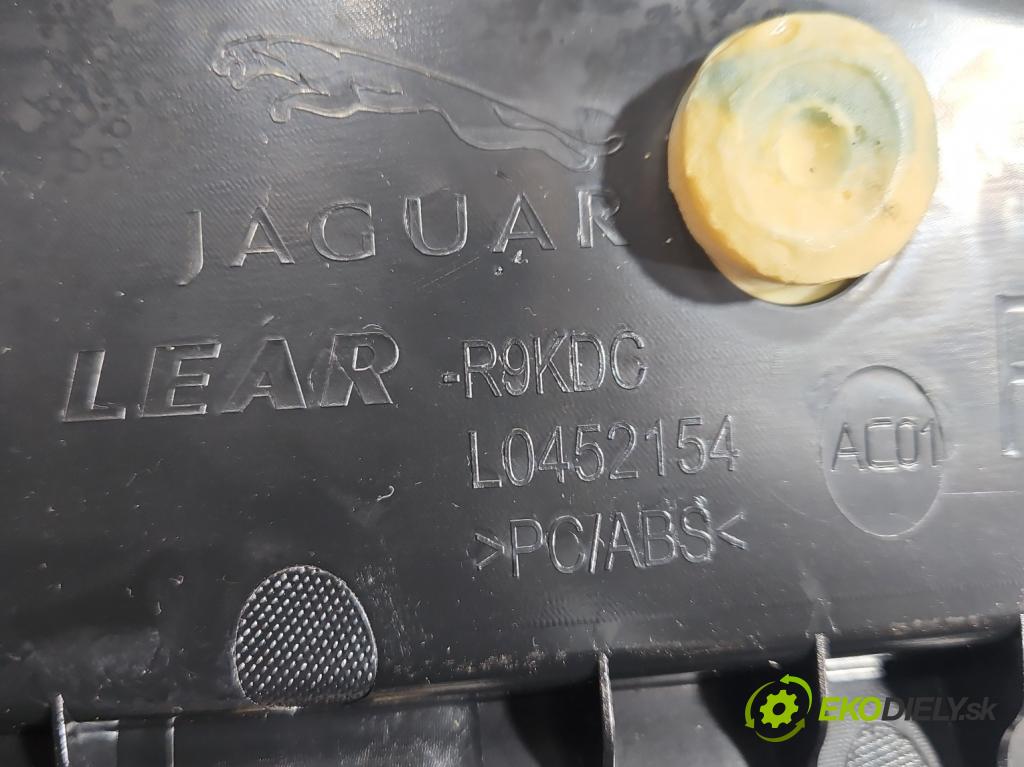 Jaguar F-Pace 16- 2.0d 241KM automatic 177 kW 1999 cm3 5- Pohovka: zadné (Sedadlo)